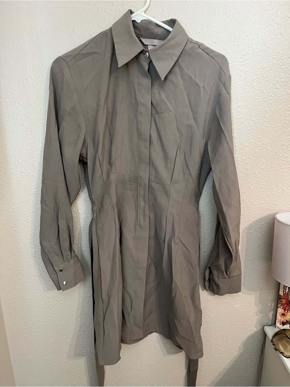 H&M Men's Long-Sleeve Button Dress Shirt in Taupe Gray